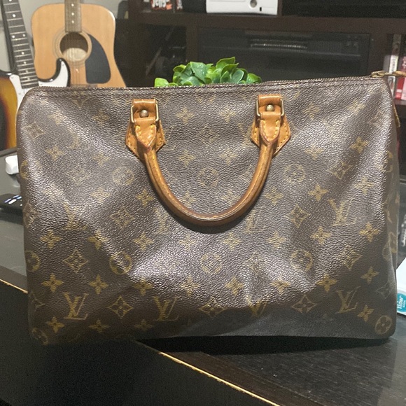 💯% Authentic Vintage Speedy 35 w/ Authenticity Cert 💕 - Picture 1 of 15